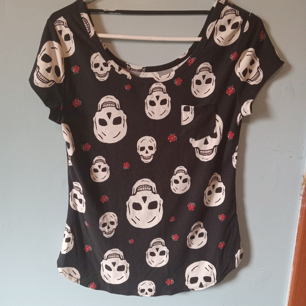 No Boundaries Knit Skull & Roses Shirt Juniors Girls L‎ 11-13 GRUNGE